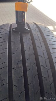 Prodám 2 x letní pneu Continental 235/45/18 - 3