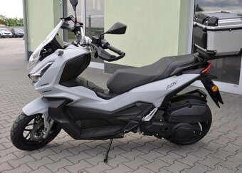 Linhai SCOOTER ADV BUCK 125 SKLADEM benzín automat 8 kw - 3