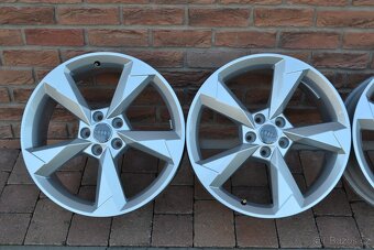 5x112 R19 Hliníkové disky Originál Audi Q3 - 3