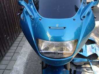 kawasaki gpz 1100 - 3