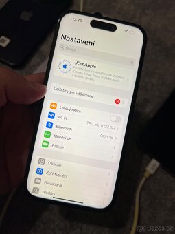 iPhone 15 256Gb…nový displej, prasklá záda - 3