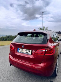 BMW 218i active tour - 3