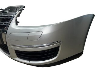 Přední nárazník stříbrná metalíza LA7W VW Golf 5 r.v. 2008 - 3