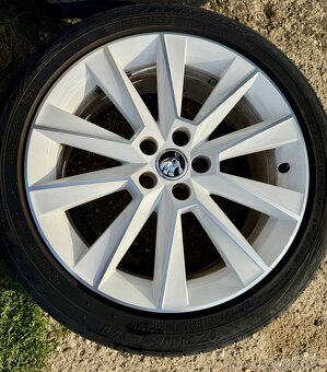 5x100 r17 Škoda Savia - 3
