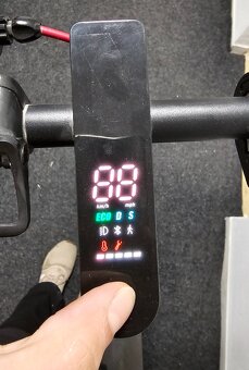 Elektrická koloběžka Sencor Two Long Range - 3