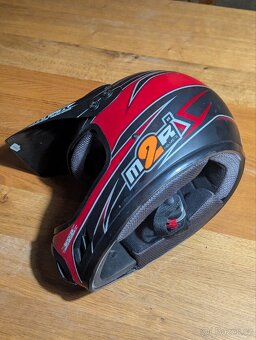 Dětská přilba na motorku - 3