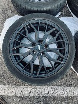 AEZ Porto Black 5x112 R18 - Letní pneu - 3