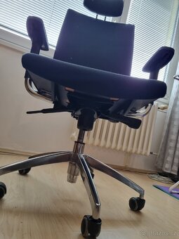 Kancelářské křeslo - 3