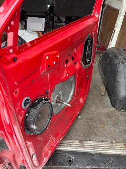 Škoda Fabia 2 Hatchback - pravé dveře - 3