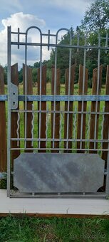 stará kovaná vrata - 3