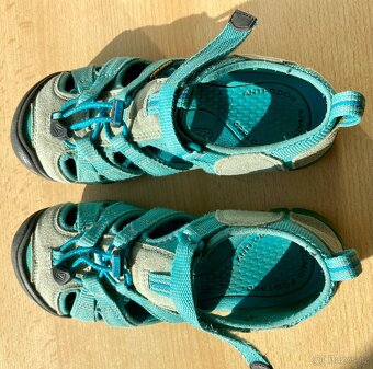 KEEN – sandále – 22CM, EU35 - 3