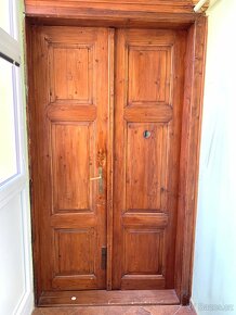 Dřevěné dveře z masivu dub a sklo kovové kliky - 3