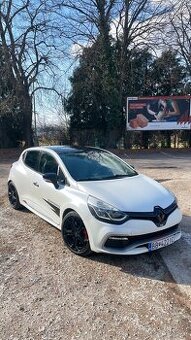 Renault Clio 4 RS TROPHY - 3