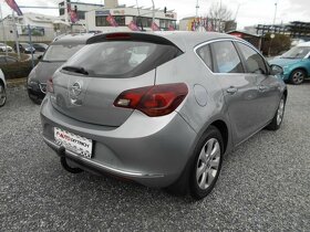 OPEL ASTRA 1,4T COSMO 1.MAJITEL TAŽNÉ - 3