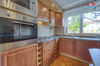 Pronájem bytu 2+1, 54 m², Ostrov, ul. Hlavní třída - 3