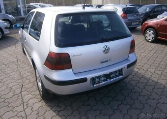 Volkswagen Golf 1.4i 16v serviska benzín manuál 55 kw - 3