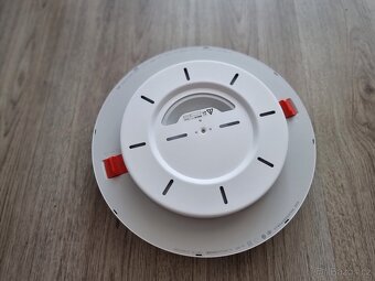 LED stropní světlo vč dálkového ovladače IP60 - 3