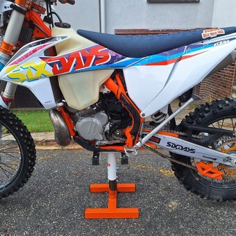 KTM EXC 300 Six Days 2022 - 3
