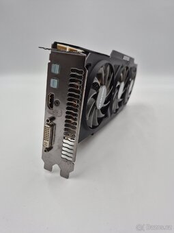 GIGABYTE Radeon R9 280X 3GB - 3