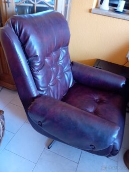 Prodám otočné a houpací křeslo - kůže - 3