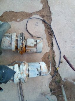 šnekový dopravník - 3