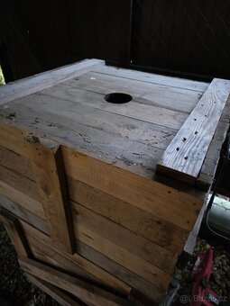 Dřevěná udírna - 3