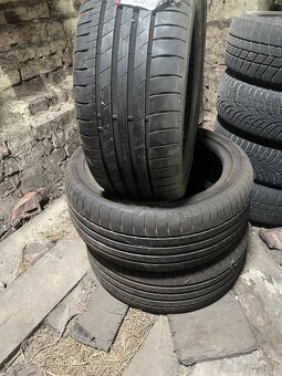 225/45 R17 - 3