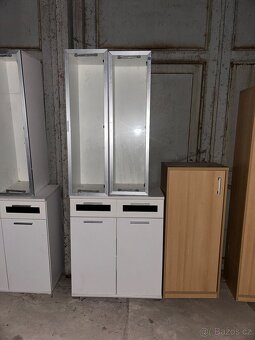 Kancelářský nábytek - 3