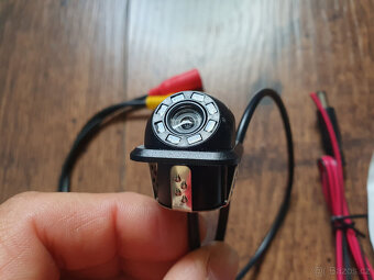 Univerzální zpětná couvací kamera - 8 LED, 170° - 3