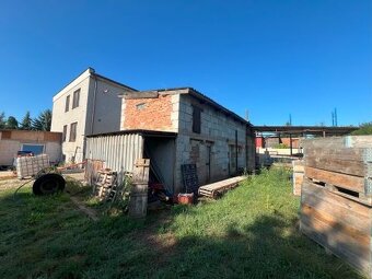 K prodeji rodinný dům Osice č.p. 114, okres Hradec Králové. - 3