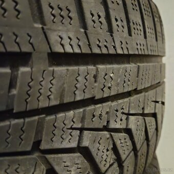 Zimní pneumatiky 4,5mm Hankook 205/60 R16 A022 - 3