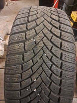 235/55 r17 zimní - 3