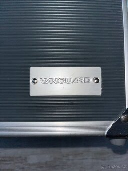 Uzamykatelný kufr - 3