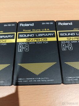 Roland R8 ROM karty - 3