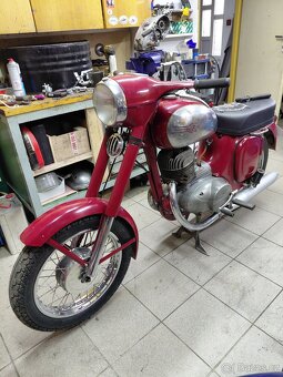 Jawa 250/559 - 3
