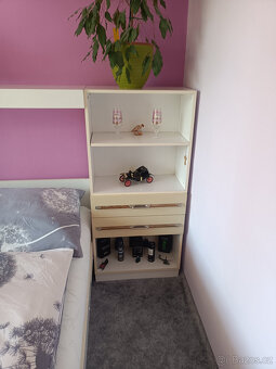 prodej postele a skříněk - 3