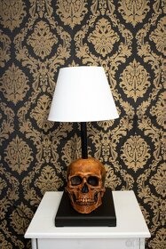 Luxusní Goth stolní lampa s lebkou 1:1 Výška 55cm, metal, - 3