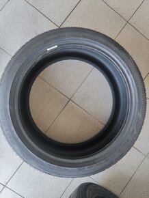 235/40/19 R19 letni pneu Bridgestone - nepouzite - 3