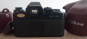 Fotoaparát NIKON F3 s příslušenstvím, špionážní fotoaparát M - 3