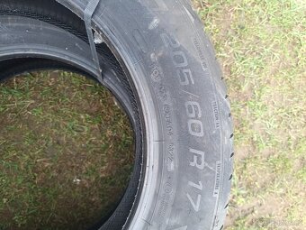 Vredestein 205/60/17 - 3