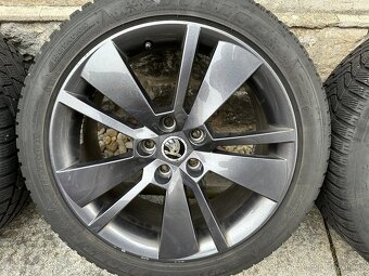 Sada ALU disků 5x112 ET44 8J Zenith Antracit R18 Superb III - 3