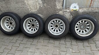 BMW 5 e39 originál – kola (alu. disky+pneu 205/65 R15) - 3