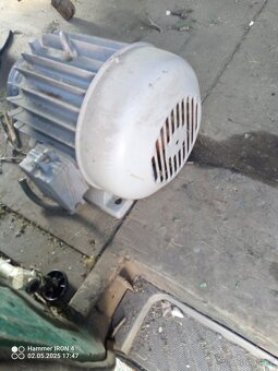 Motor - 3