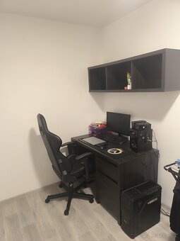 PC stůl a nástěnná police - 3
