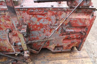 Zetor 6911 převodovka - 3