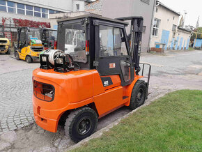NISSAN F04D40Q - 3