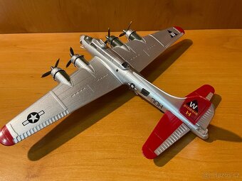 Boeing B-17 Flying Fortress - 3