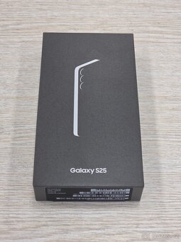 Samsung Galaxy S25 12GB/128GB - Coral Red - 3