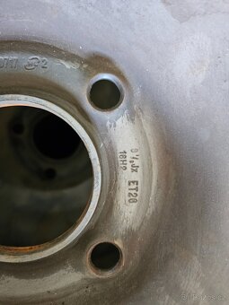 Pneu 215/55/ R16 - 3