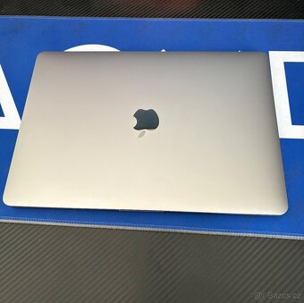 MacBook Pro - 3